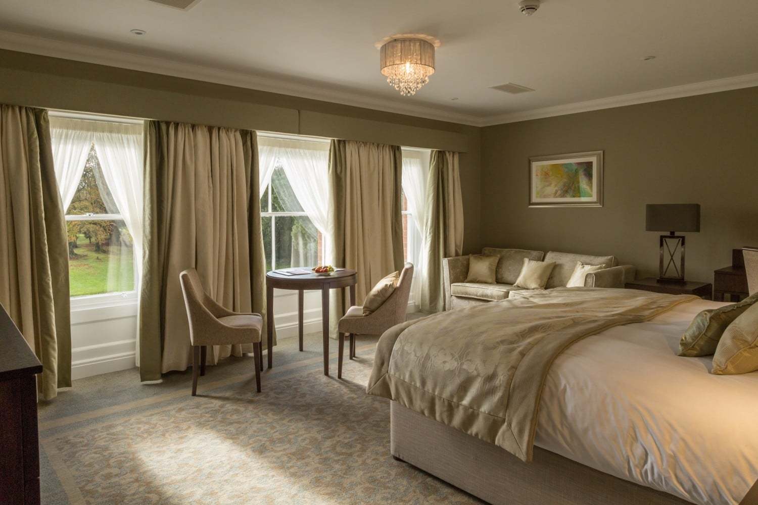 Oakley Hall Hotel Basingstoke Zimmer foto